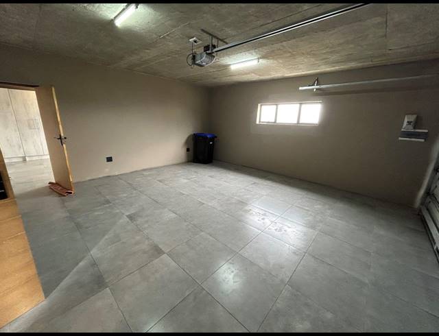 3 BEDROOM HOUSE FOR SALE IN PARADISE BEACH